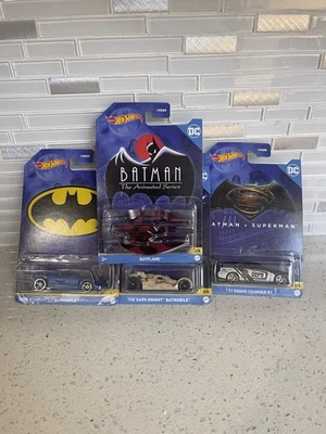 HOT WHEELS DC COMICS BATMAN (JUEGO DE 4) PISTONES BATMOBILE BATCOPTER TAHOE Foto 1 de 4