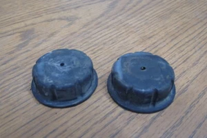 1983 YAMAHA XJ750R SECA GAS FUEL TANK MOUNT RUBBER DAMPER SET - Picture 1 of 4