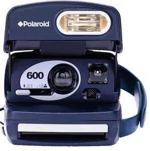 Polaroid 600 Instant Film Camera with Built-in Flash and Close-up Lens - Picture 1 of 1
