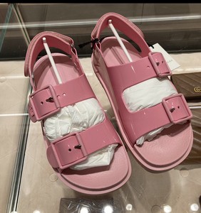 gucci sandalias
