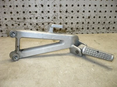 SOPORTE REPOSAPIÉS IZQUIERDO PASAJERO TRASERO HONDA 1994 90 99 CBR600 CBR 600 F2 Foto 1 de 4