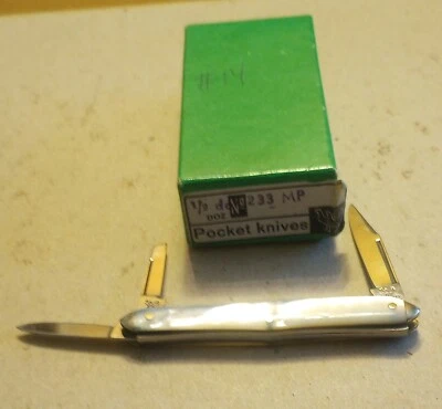 Hen & Rooster Bertram Cutlery #233 MOP Serpentine Pen Pocket Knife w/ Box NICE!! - Image 1 of 4