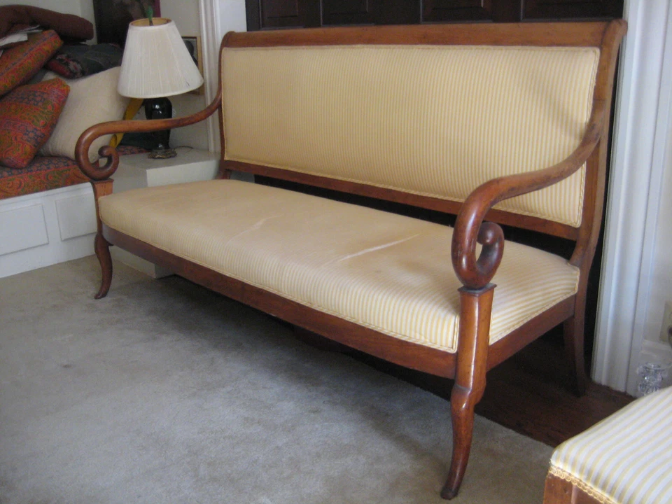 Sofá/setee francés Carlos X (1824-1830) de principios del siglo XIX en venta Foto 1 de 4