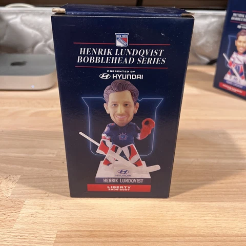BROKEN New York Rangers Henrik Lundqvist Liberty 2006-2007 Bobblehead Cover