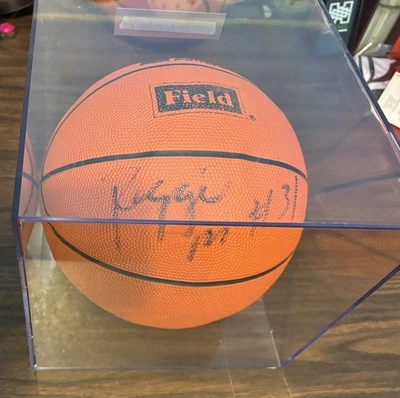 Baloncesto firmado por Reggie Miller Indiana Pacers miembro del Salón de la Fama Foto 1 de 2