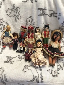 Lote de 9 muñecas de recuerdo vintage verdaderas de Europa del Este años 50 - Imagen 1 de 21