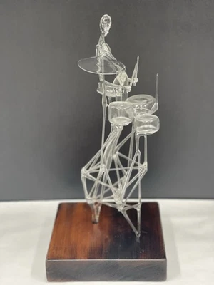 Escultura de tambor de vidrio cinético sobre base de madera maciza estilo mediados de siglo arte de estudio Foto 1 de 3
