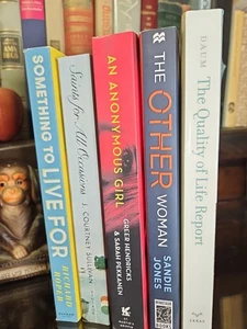 5 Book Bundle Daum Sandie Jones Richard Roper J. Courtney Sullivan Greer Hendric - Picture 1 of 6