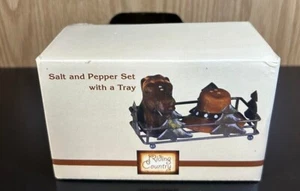 CRACKER BARREL - " RIDING COUNTRY " - SALT & PEPPER SHAKERS w TRAY - NEVER USED - Picture 1 of 7