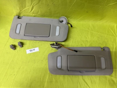 2010-17 GMC TERRENO CONJUNTO DE 2 PARA-SOL RH LH espelhos iluminados com clipes OEM - Imagem 1 de 4