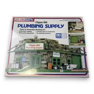 Life-Like Clipper Mill Plumbing Supply H0 Scale Gebäude Bausatz OVP - Bild 1 von 2