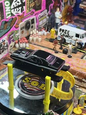 Hot Wheels Real Riders 1970 Dodge Challenger черный б/у почти как новый состояние товара - Изображение 1 из 4