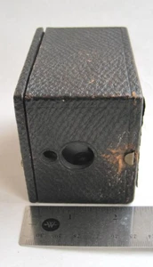 Cámara Eastman Kodak modelo 96 caja de bolsillo 4 pulgadas x 2,5 pulgadas cuero granulado antigua - Imagen 1 de 13