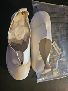 ZAPATOS Todo Blanco Sin Cordones NUEVOS Suelas Blancas Talla 7 (38 EU) - Imagen 1 de 10