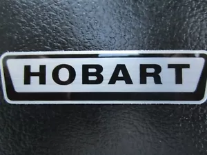 CALCOMANÍA CON LOGOTIPO DE EQUIPO ALIMENTARIO HOBART 00-118363 4-1/8 X 1-1/8 (1612-1912 REBANADORAS) - Imagen 1 de 2