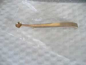 QB-VINTAGE GOLD TONE SPOON PIN BACK BROOCH #32568 *REAL NICE! - Picture 1 of 8