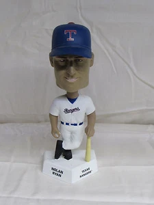 Nolan Ryan 2002 Upper Deck Playmakers Bobblehead Figur Rangers White Jersey - Bild 1 von 3