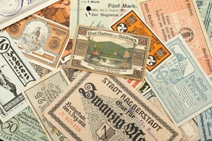 1920's Germany Notgeld Money 26pc - Bad Sachsa, Custrin, Gifhorn, Jeßnitz - Picture 1 of 3