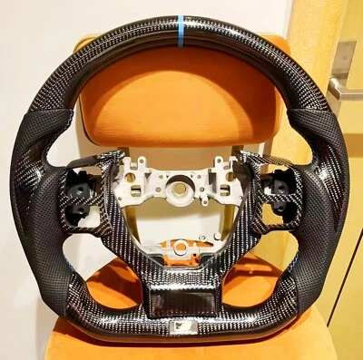 VOLANTE DE FIBRA DE CARBONO REAL PARA LEXUS ISF IS200/250/300/350/200T/500 14-23 - Imagem 1 de 4