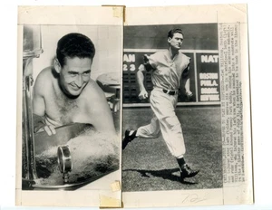 Original Feb 28 1950 Ted Williams Two Piece 7 X 9 Wire Photo - Picture 1 of 2