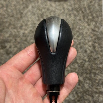 Nissan Infiniti Genuine G25 G37 FX37 EX37 QX70 Q60 QX50 Shift Knob 34910-JK03A - Image 1 of 4