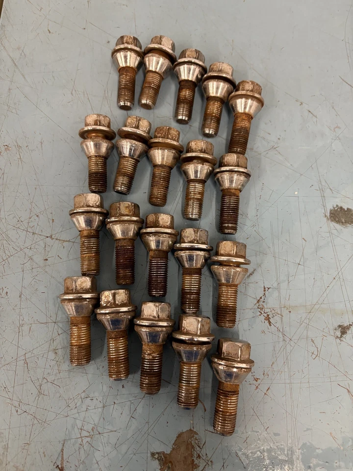 Volvo XC70 XC90 XC60 S80 S60 V60 V70 Wheel Lug Bolt 20 Pack Used OEM 31362432 - Image 1 of 2