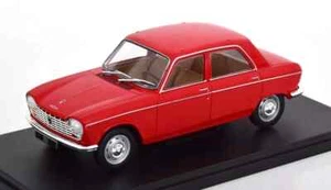 PEUGEOT 204 berline de 1968 ROUGE au 1/24 de IXO WhiteBox WB124181 - Imagen 1 de 3