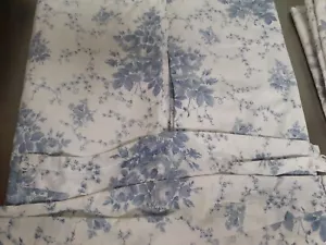 Laura Ashley Sophia Vorhänge - blau & weiß - mit Tiebacks - kein Verblassen - 86" - 4 verfügbar - Bild 1 von 5