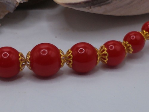 VETEMENTS Collana di perle tonde graduate rosse semplici