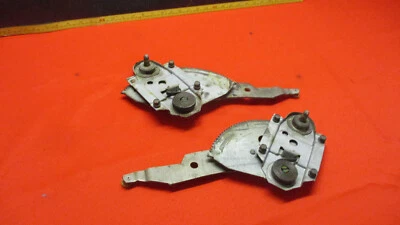 1971-1973 CHEVROLET IMPALA AND CAPRICE QUARTER WINDOW REGULATOR 2 DOOR HT - Image 1 of 4