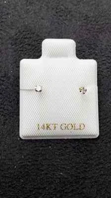 Aretes de oro amarillo de 14 quilates atornillados (perforados) 2 mm Foto 1 de 2