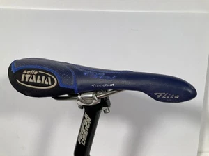 Selle Italia Flite Bicycle Seat Saddle Titanium Rails BLUE Genuine Gel - USED 2 - Picture 1 of 3