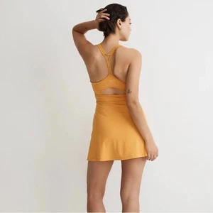 Abito pantaloncino sportivo giallo dorato Madewell - Foto 1 di 6