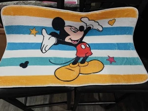 ER3- Alfombra de baño Mickey Mouse de Disney NUEVA - Imagen 1 de 2