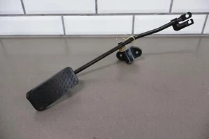 96-97 Lexus LX450 Land Cruiser Accelerator Throttle Gas Pedal (Pad Cracked) OEM - Picture 1 of 22