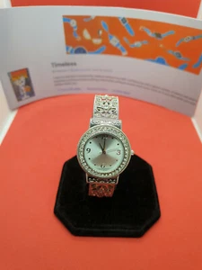 ladies unbranded silver tone bangle watch,crystal set,lovely looking watch.#191. - Picture 1 of 8