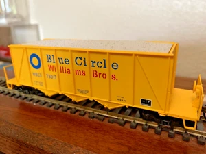 ORTNER 100 ton AGGREGATE HOPPER - HO SCALE - " BLUE CIRCLE " - WALTHERS RTR NEW - Picture 1 of 8