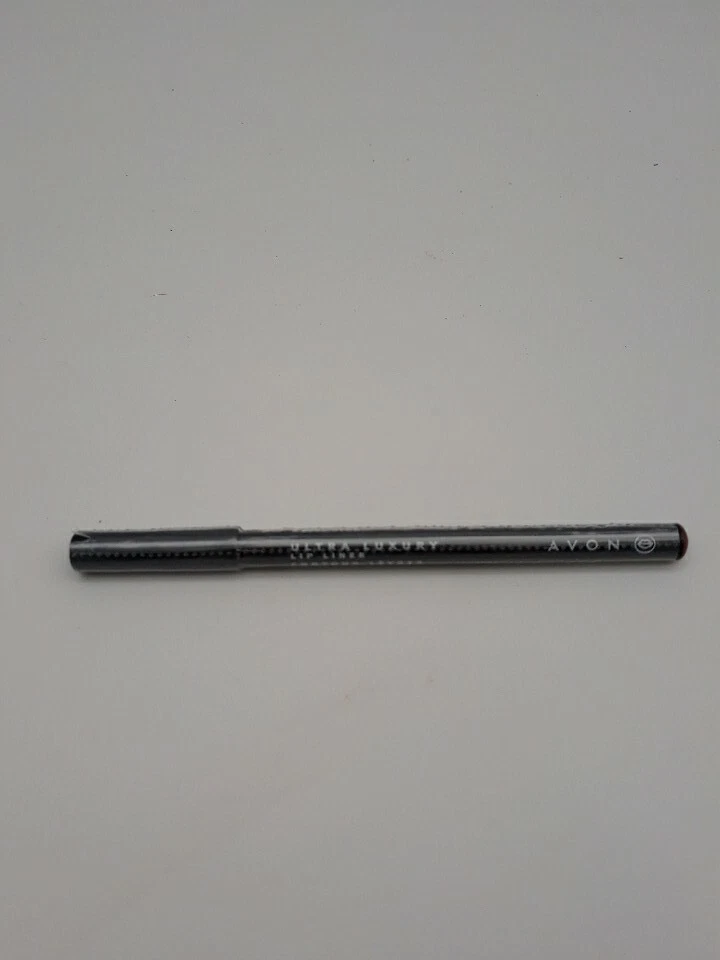 new Avon Ultra Luxury lip liner pencil - neutral - Image 1 of 1