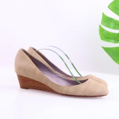 Cole Haan 女式 Air Tali 泵码 7 棕褐色裸色纹理麂皮绒楔形低跟鞋 — 第 1/4 张图片