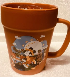 Taza Disney Mickey’s Lawn & Landscaping 2016 Epcot Flor & Garden Naranja Cerámica - Imagen 1 de 3