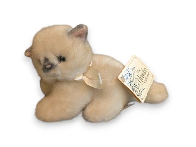 Peluche realista 9"" de colección Russ Yomiko Collection Classics crema gatito gato nuevo con etiquetas Foto 1 de 4