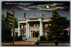 Postcard New Bern NC c1941 Queen Anne Hotel at Night Defunct Linen - Bild 1 von 2