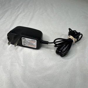 Genuine 8.4V 0.9A AC Adapter Charger AA-E9 AD44-00116B - Samsung SC-MX20R - Picture 1 of 2