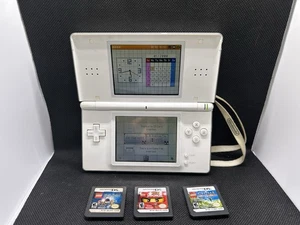 Nintendo DS Lite Pearl White Konsole mit 3 Lego Spielen Japanisch muss gereinigt werden - Bild 1 von 8
