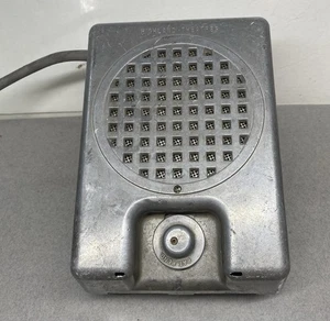 Vintage drive in movie theater Metal speaker ~ Reed Speaker Co~ Golden Co - Picture 1 of 13