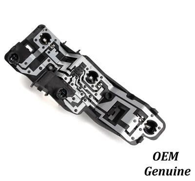 奥迪 A1 8X 尾灯灯灯座支架灯泡支架后左 2016 - 2018 — 第 1/2 张图片