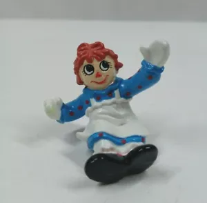 Vintage 1988 MacMillian Raggedy Ann 1.75" Collectible Figure - Picture 1 of 6
