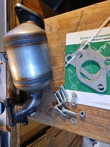 Convertidor catalítico trasero 674-068 Chevrolet Traverse Buick Enclave ajuste directo  - Imagen 1 de 7