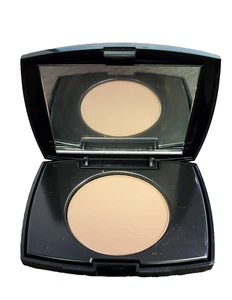 Lancome Dual Finish Versatile Powder Makeup HONEY111  Travel Size 0.09 oz New - Picture 1 of 3