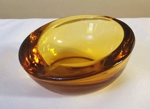 Vintage Wikinger Glas schräge Front Kugel Bernstein Honig Hufeisen Aschenbecher MCM Personal.    - Bild 1 von 12